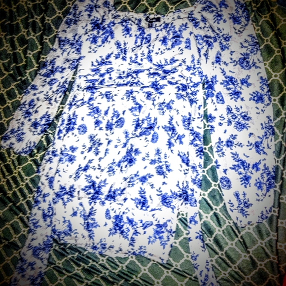 Trixxi White and Blue Floral Dress - Picture 1 of 5